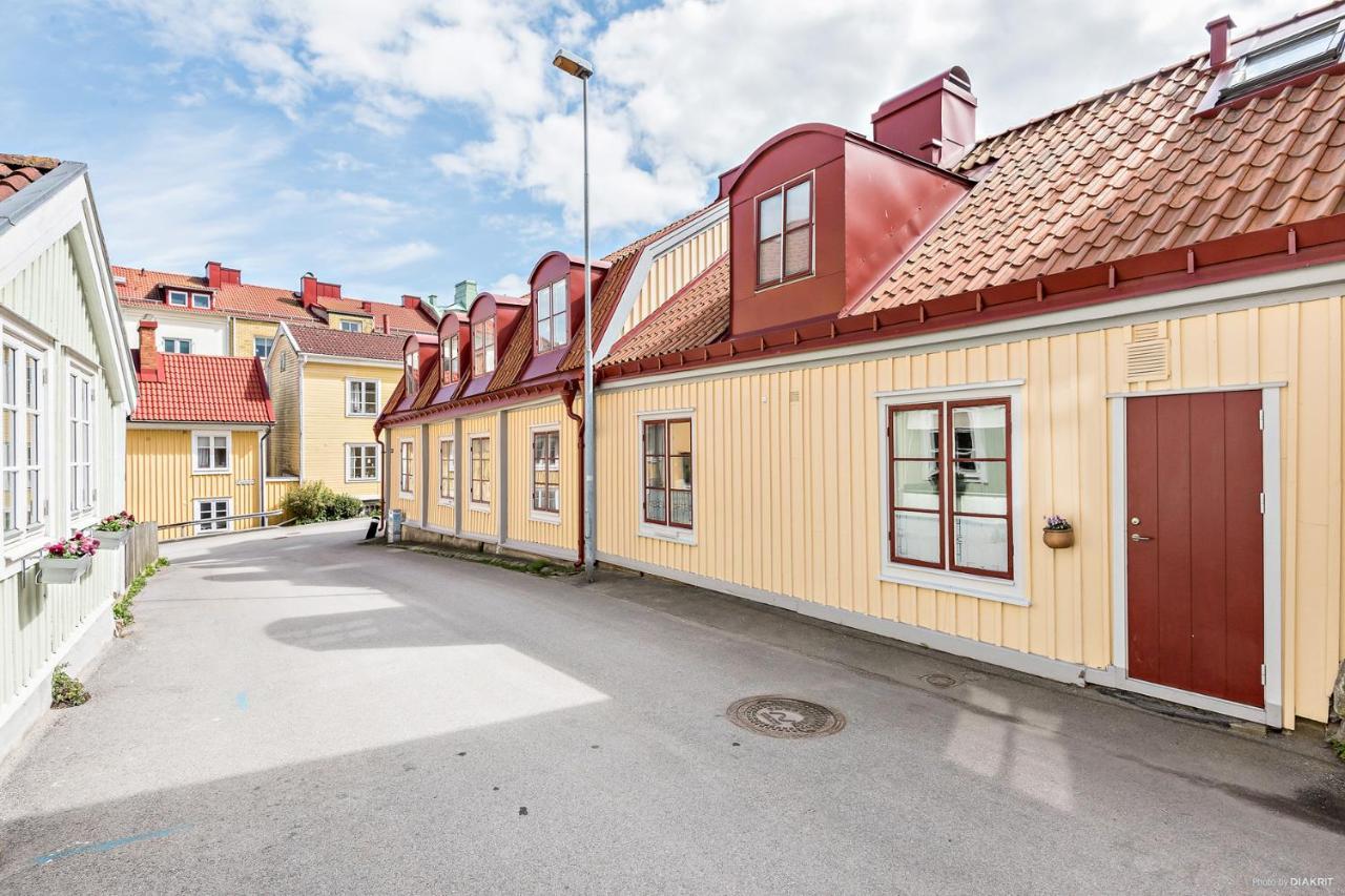 Fregatten Bed & Breakfast Karlskrona Exterior foto