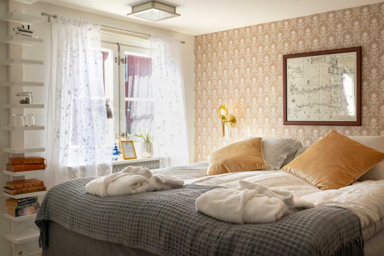 Fregatten Bed & Breakfast Karlskrona Exterior foto